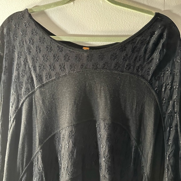 Free People Anything & Everything Tee size medium.. brand new condition - Picture 3 of 7